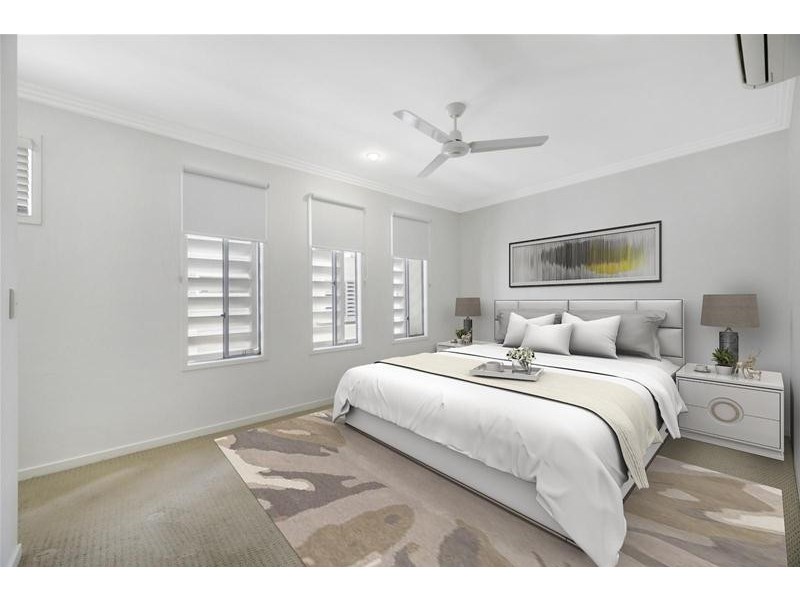 2/10 Careel Close, Helensvale QLD 4212