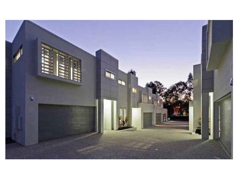 2/10 Careel Close, Helensvale QLD 4212