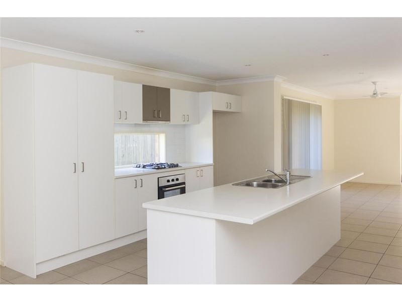 5 Kelly Avenue, Coomera QLD 4209