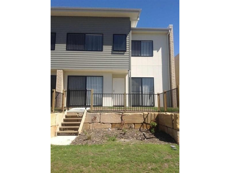 1/23  Chrome Drive “Oreland Estate”, Pimpama QLD 4209