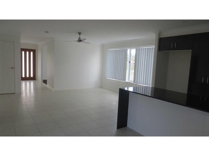 1/7  Bottle Brush Circuit, Coomera QLD 4209