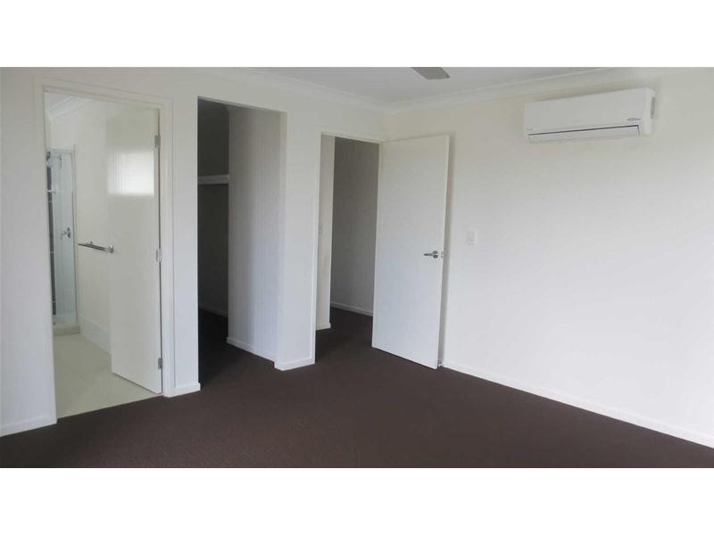 1/7  Bottle Brush Circuit, Coomera QLD 4209