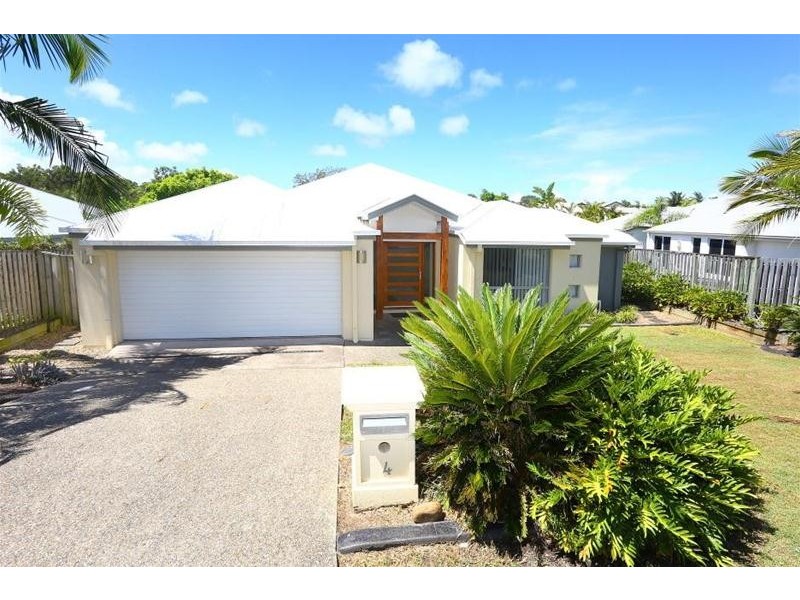 4 Crusade Court, Coomera Waters QLD 4209