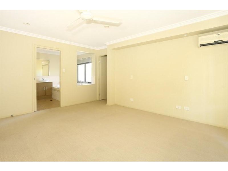 4 Crusade Court, Coomera Waters QLD 4209