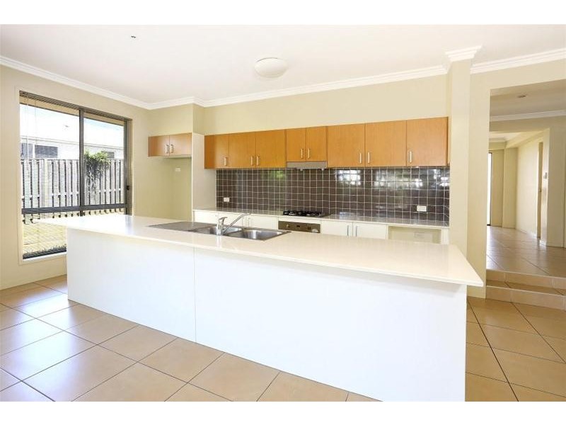 4 Crusade Court, Coomera Waters QLD 4209