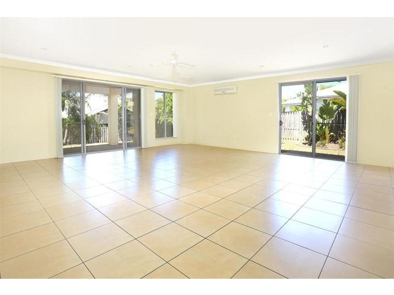 4 Crusade Court, Coomera Waters QLD 4209