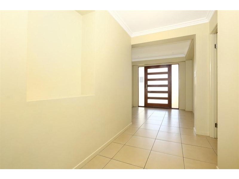 4 Crusade Court, Coomera Waters QLD 4209