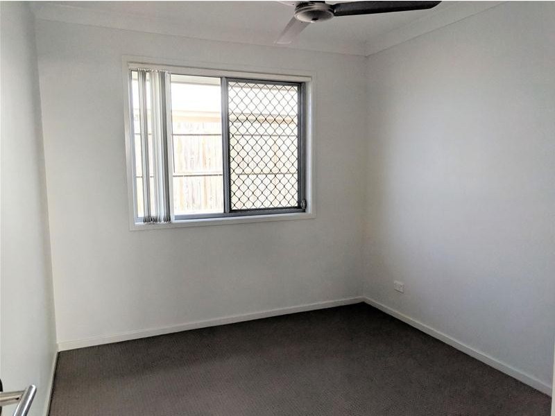 16  Charles Avenue, Pimpama QLD 4209