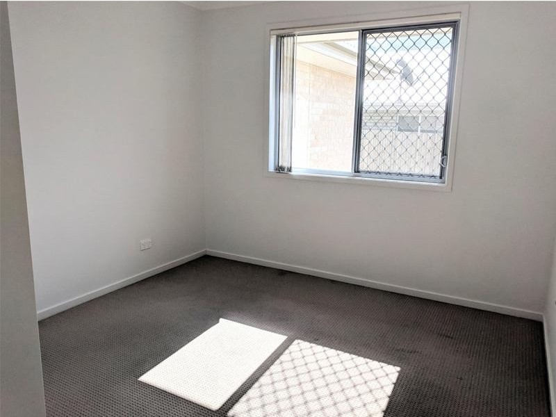 16  Charles Avenue, Pimpama QLD 4209