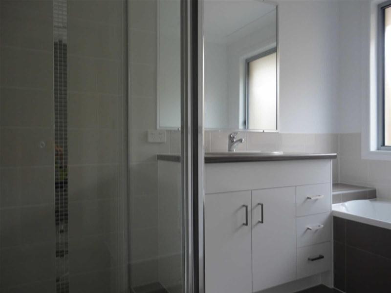 74  Wildflower Circuit, Upper Coomera QLD 4209