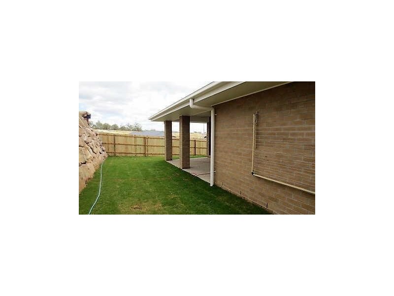 20  Augusta Boulevard, Pimpama QLD 4209