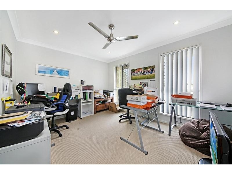 8 McWang Road, Pimpama QLD 4209