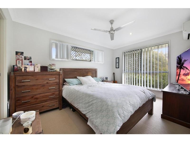 8 McWang Road, Pimpama QLD 4209