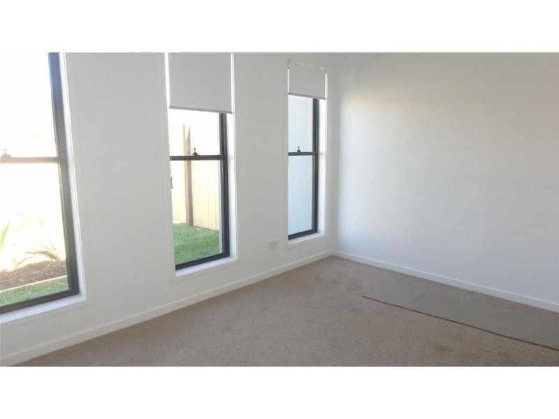 2/55  Imelda Way, Pimpama QLD 4209