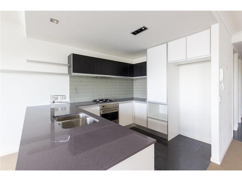 48/3030 The Boulevard, Carrara QLD 4211