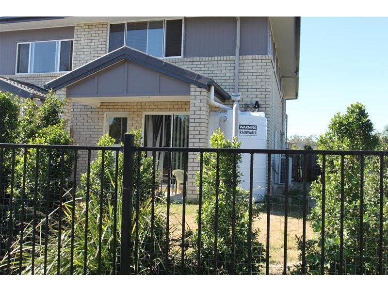 1/3 Christine Drive, Coomera QLD 4209