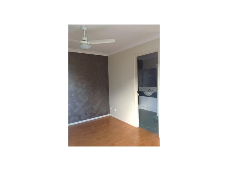 2/2  Bethany Place, Upper Coomera QLD 4209