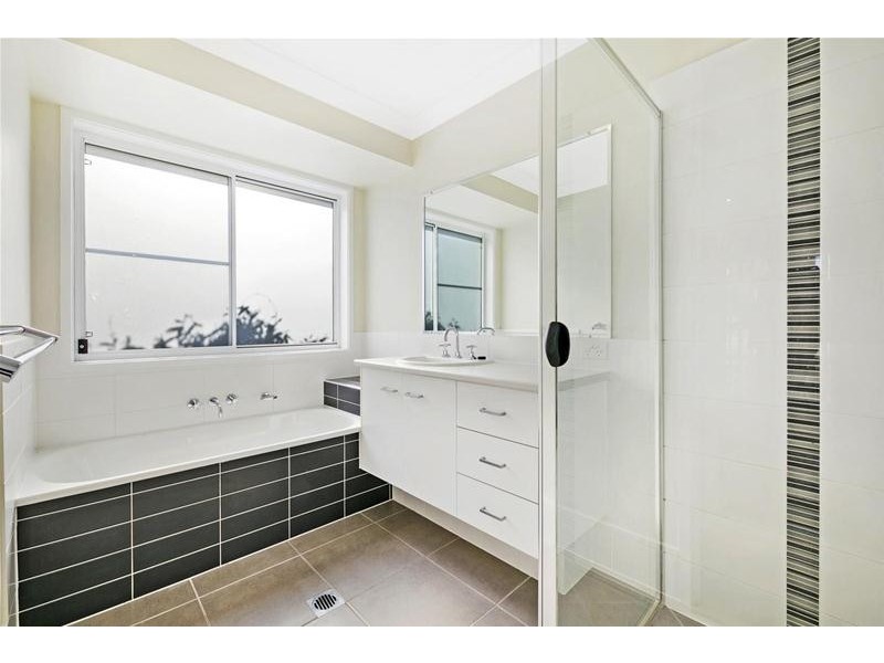 18  Nimbus Court, Coomera QLD 4209