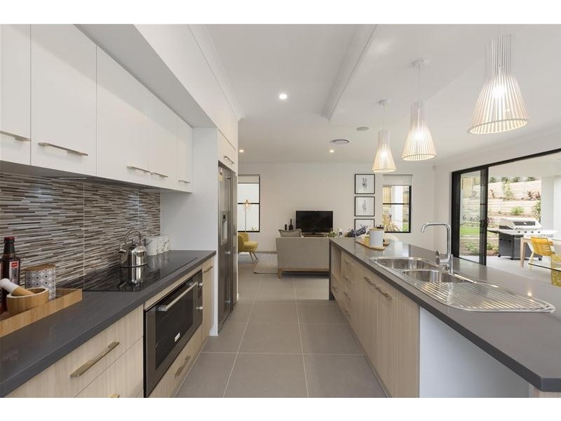 25 Hans Street, Upper Coomera QLD 4209