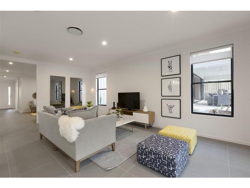 25 Hans Street, Upper Coomera QLD 4209