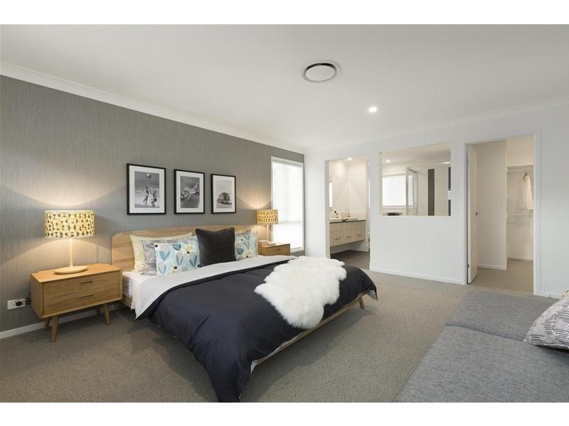 25 Hans Street, Upper Coomera QLD 4209