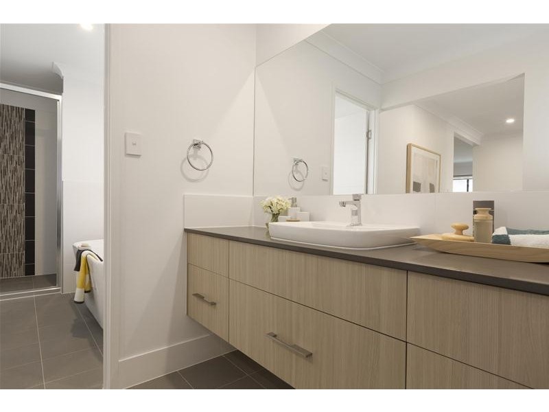 25 Hans Street, Upper Coomera QLD 4209