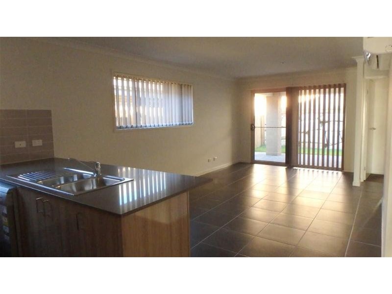 26  Wharf Street, Pimpama QLD 4209