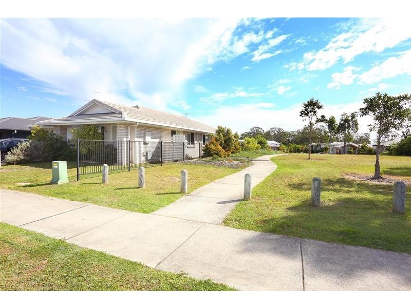 8 Collingrove Circuit, Pimpama QLD 4209