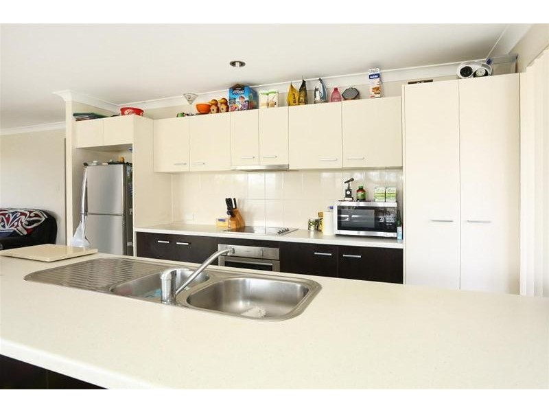 8 Collingrove Circuit, Pimpama QLD 4209