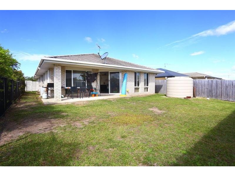 8 Collingrove Circuit, Pimpama QLD 4209