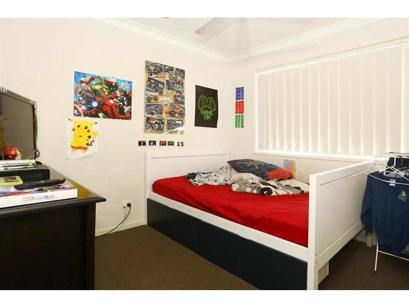 8 Collingrove Circuit, Pimpama QLD 4209