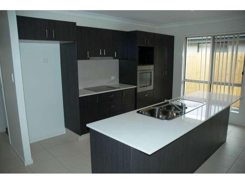 5 Arcadia Boulevard, Pimpama QLD 4209