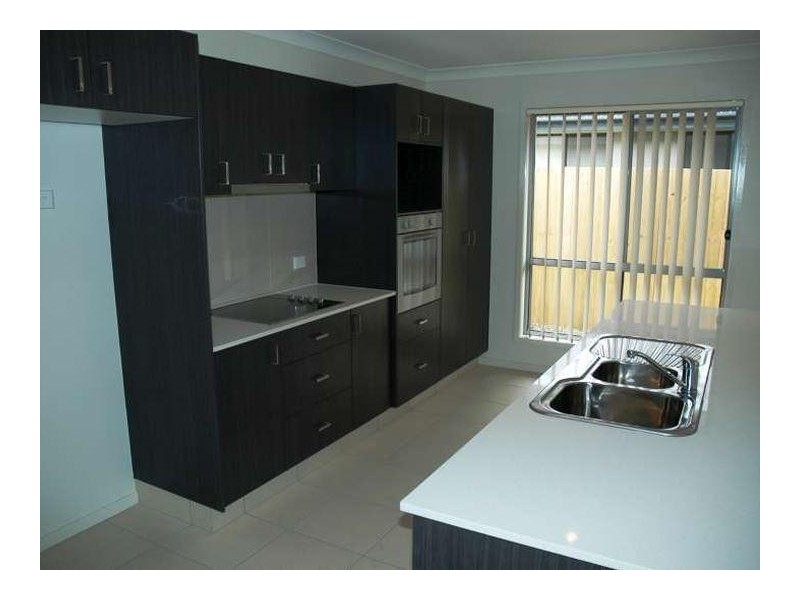 5 Arcadia Boulevard, Pimpama QLD 4209