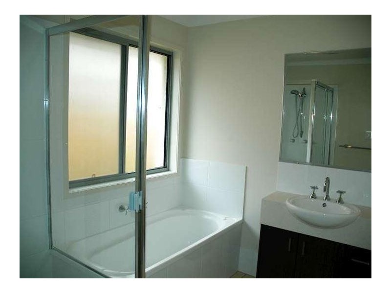 5 Arcadia Boulevard, Pimpama QLD 4209