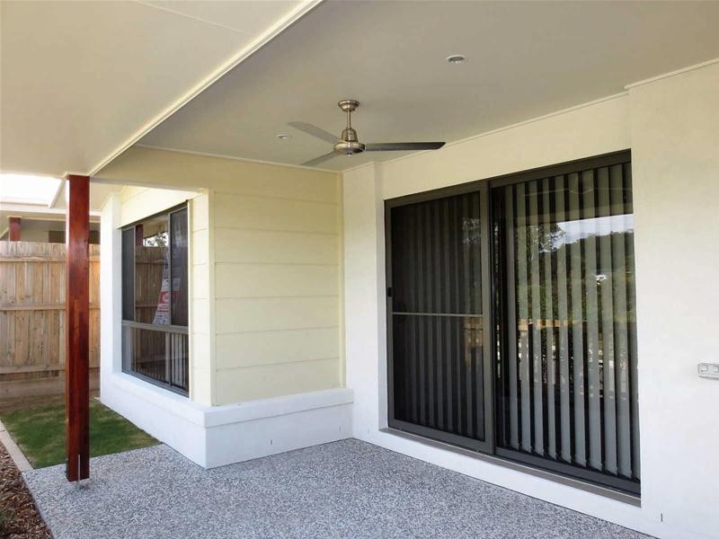 31 Damian Leeding Way, Upper Coomera QLD 4209