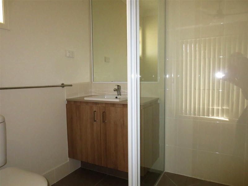 31 Damian Leeding Way, Upper Coomera QLD 4209