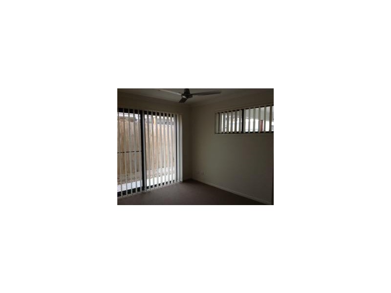 31 Damian Leeding Way, Upper Coomera QLD 4209