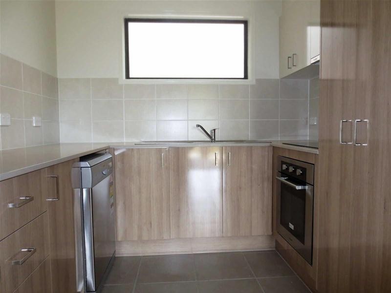 31 Damian Leeding Way, Upper Coomera QLD 4209