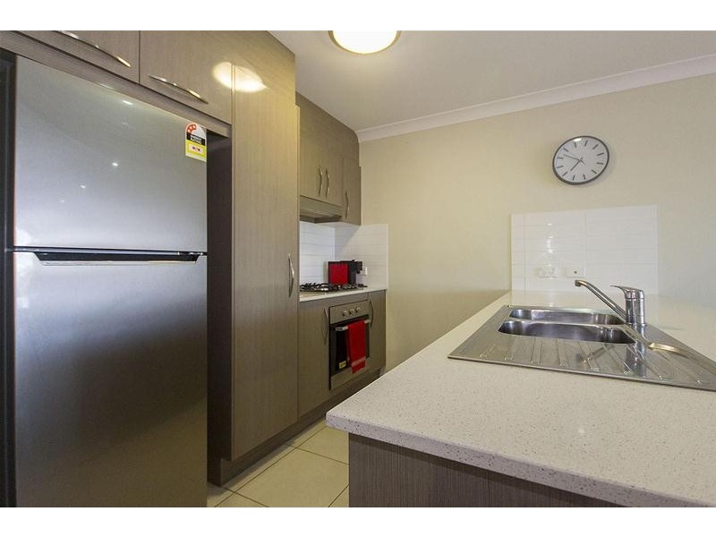 2/7 Isetta Court, Upper Coomera QLD 4209