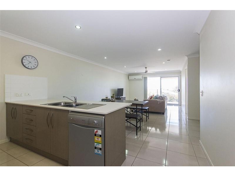2/7 Isetta Court, Upper Coomera QLD 4209