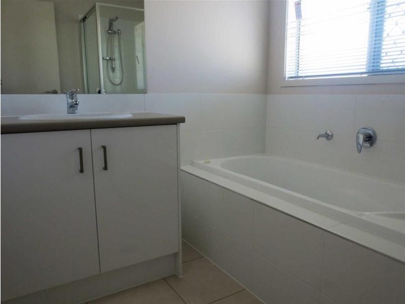 8  Parkvista Circuit, Coomera QLD 4209