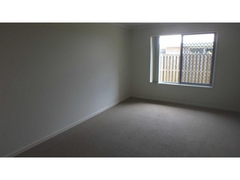 77  Beaumont Drive, Pimpama QLD 4209