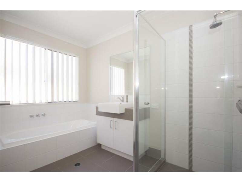 52  Lisa Crescent ‘Lily Rise Estate’, Coomera QLD 4209