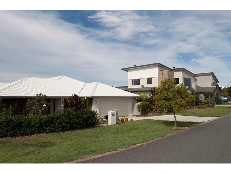 27 Scenic Crescent, Coomera QLD 4209