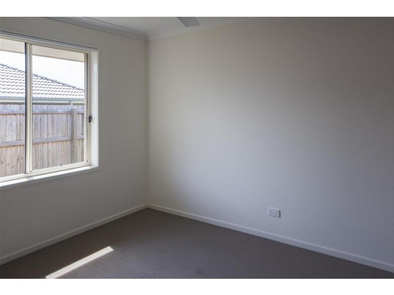 70  McLachlan Circuit, Willow Vale QLD 4209