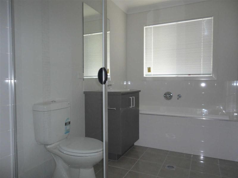 32  Venetian Way, Coomera QLD 4209