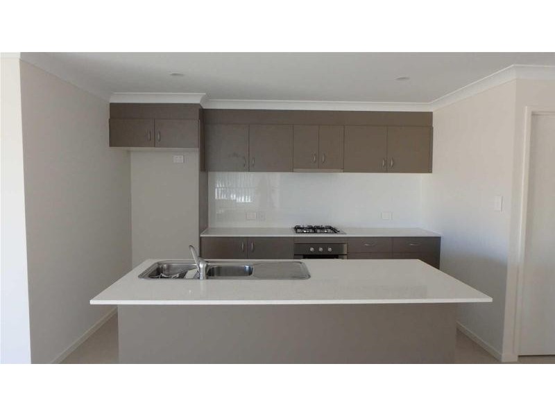 2  Oscar Close, Ormeau QLD 4208