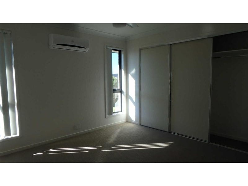 2  Oscar Close, Ormeau QLD 4208