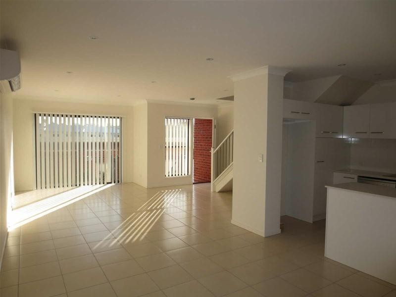 1/33  Pyrite Street (Lot 8) Oreland Estate, Pimpama QLD 4209