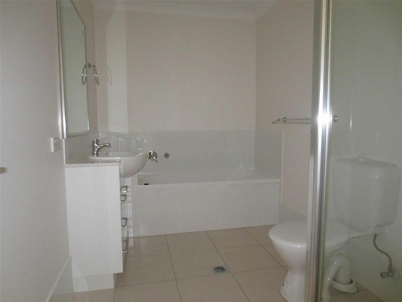 1/33  Pyrite Street (Lot 8) Oreland Estate, Pimpama QLD 4209